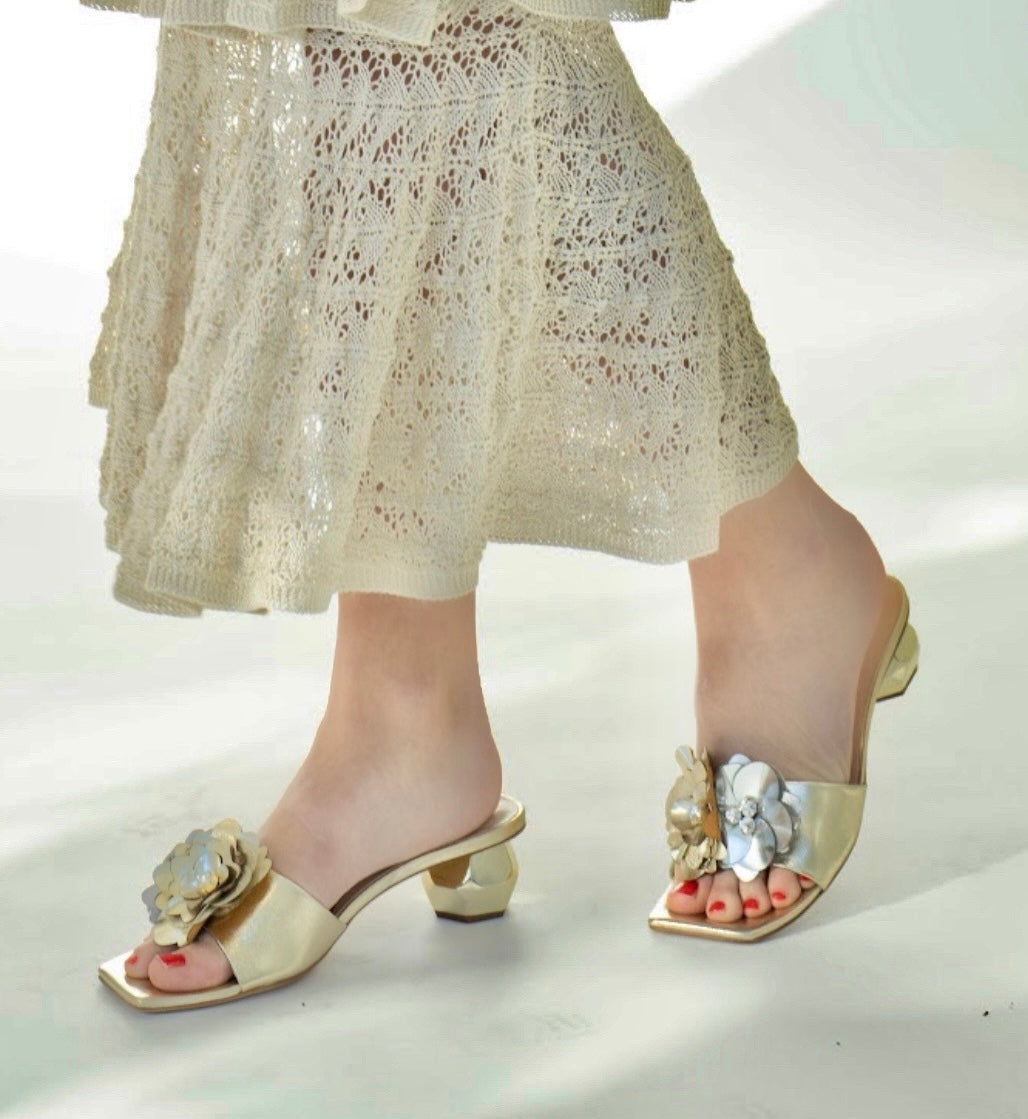 Ashley Olsen Black Block Heel Shoes | POPSUGAR Fashion